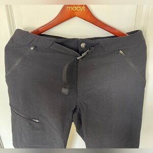 Patagonia Men's Black slim hiking pants